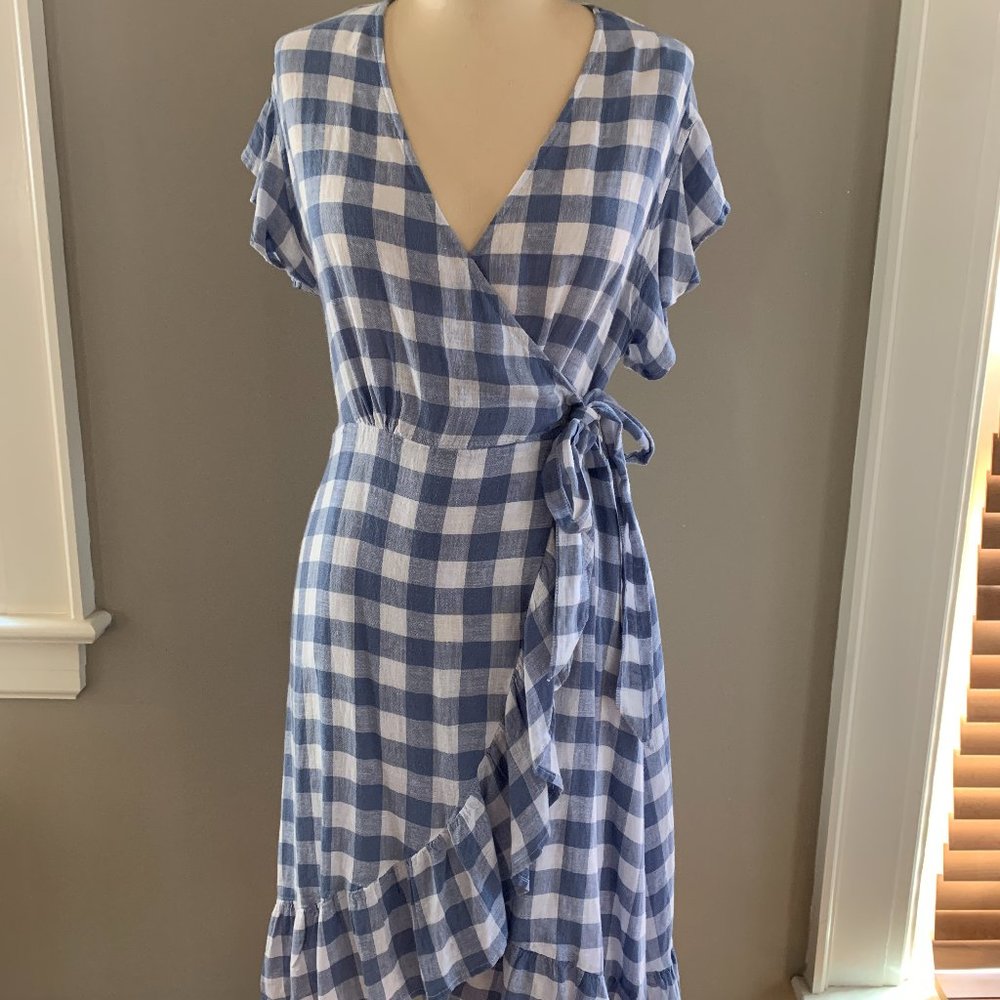 NWT Rails light blue & white plaid ruffle hem wrap dress